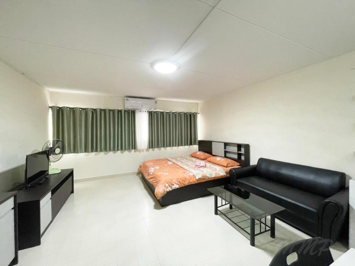 Popular Condo Muang Thong Thani near Impact Bangkok Exterior photo
