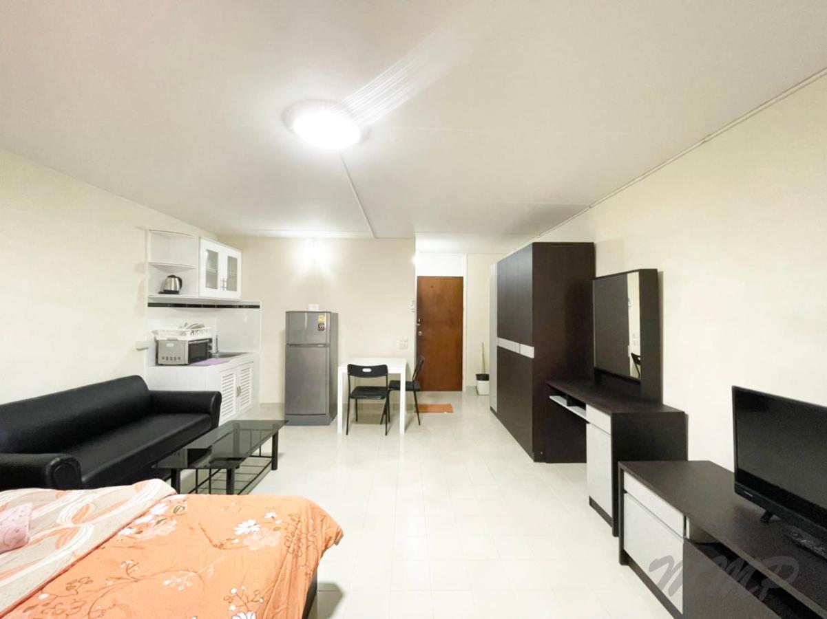 Popular Condo Muang Thong Thani near Impact Bangkok Exterior photo