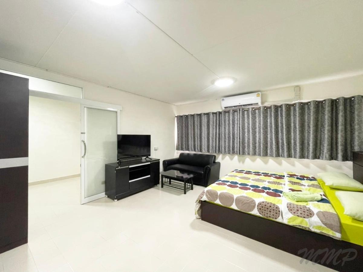 Popular Condo Muang Thong Thani near Impact Bangkok Exterior photo
