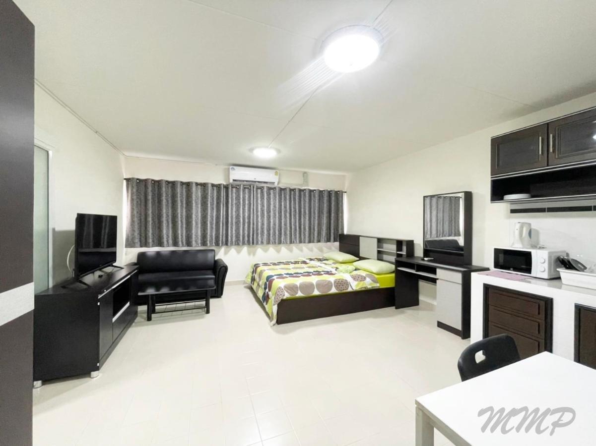 Popular Condo Muang Thong Thani near Impact Bangkok Exterior photo