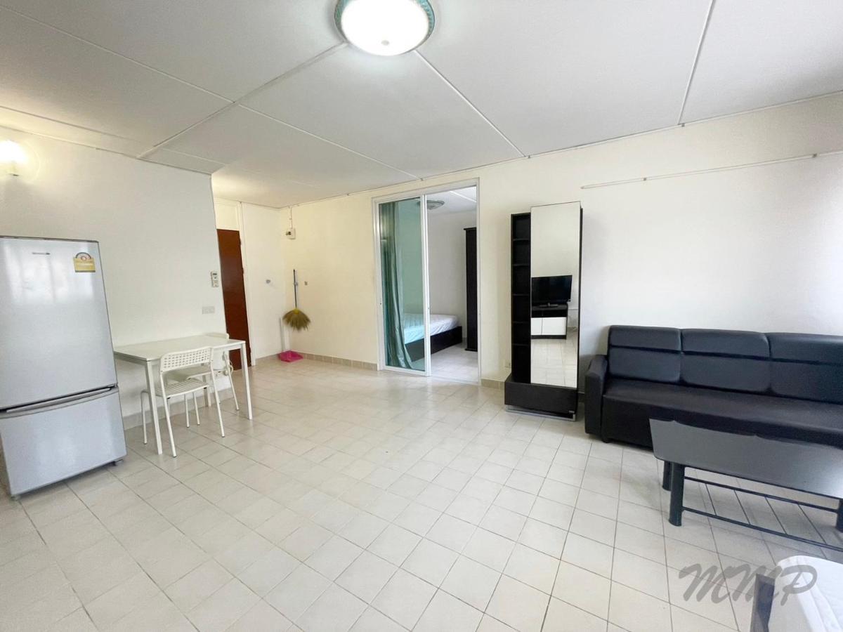 Popular Condo Muang Thong Thani near Impact Bangkok Exterior photo