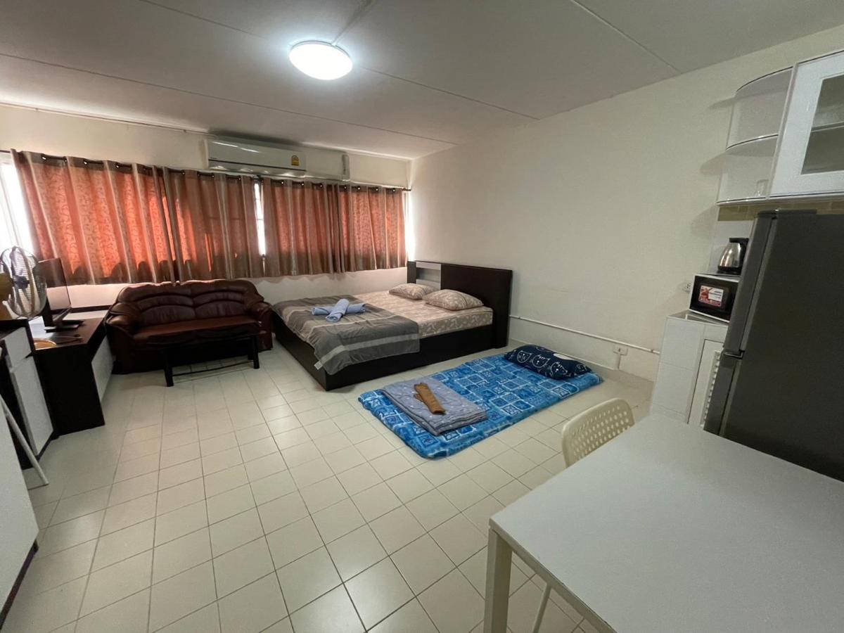 Popular Condo Muang Thong Thani near Impact Bangkok Exterior photo