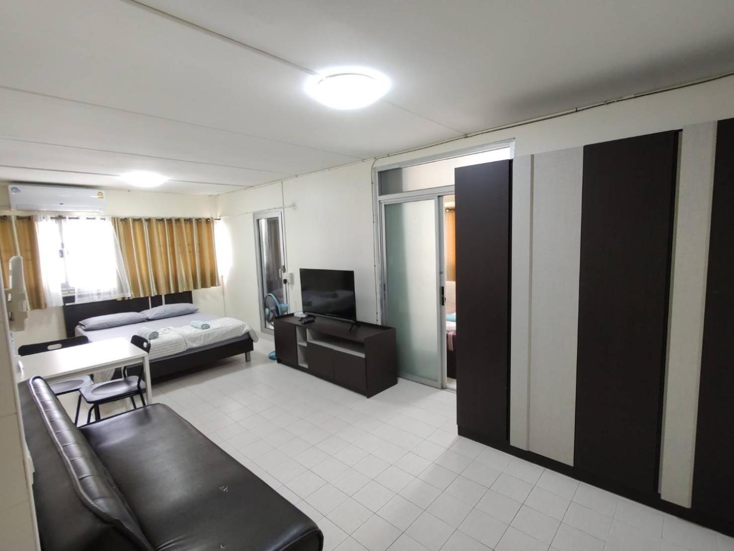 Popular Condo Muang Thong Thani near Impact Bangkok Exterior photo